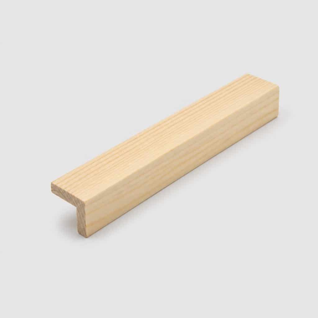 Baguette de finition bois massif, profil d'angle, vue de face