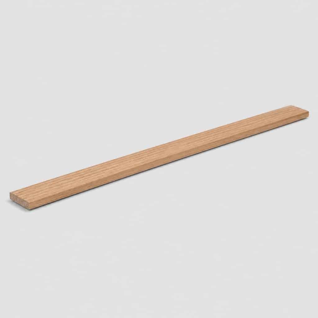Baguette de finition bois massif plate, vue de face